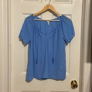 Blue short sleeve top